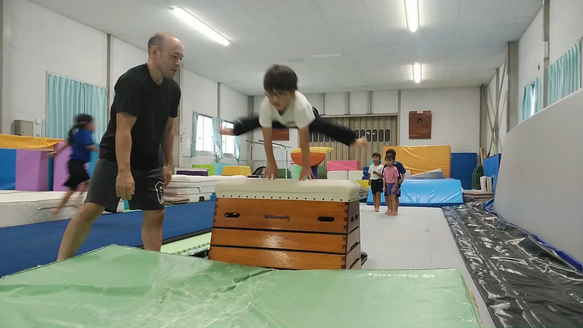 ファミリア体操教室　幼児コース